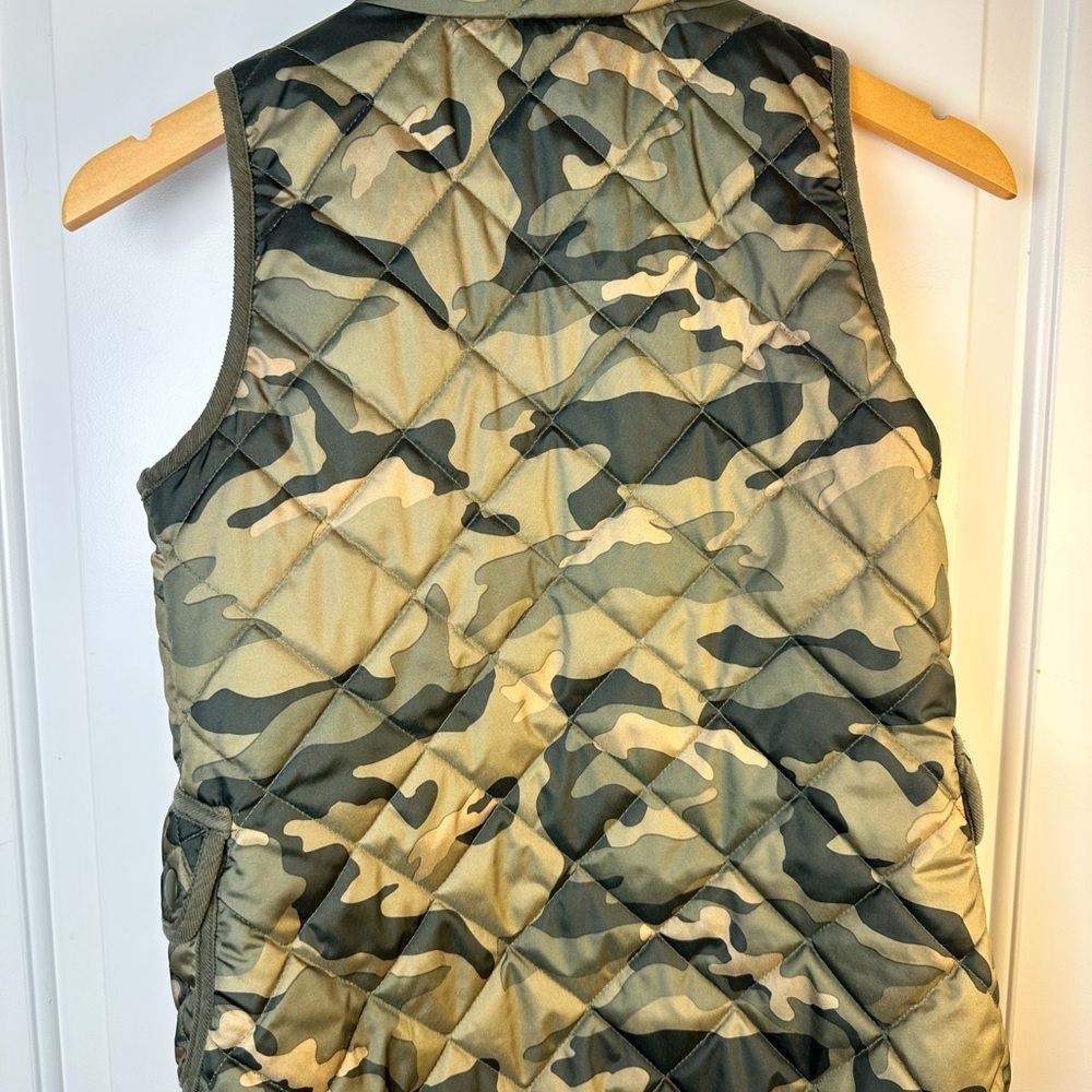 Old Navy Camouflage Kids Vest with Pink Lining - Picture 6 of 6